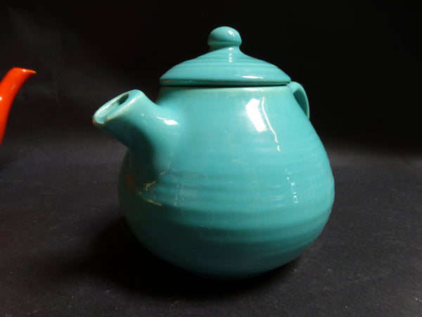 Bauer Monterey Ringware Snubnosed Teapot in Turquoise B3027