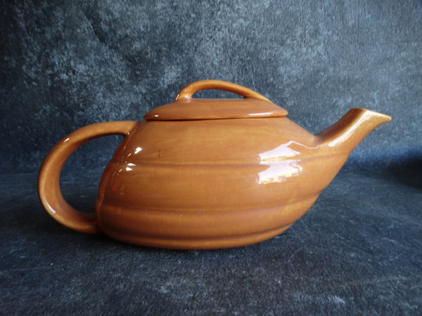 Bauer Aladdin Teapot in Apricot B3079