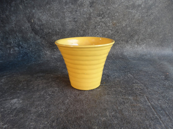 Bauer Ribbed Yellow Flower Pot B3191