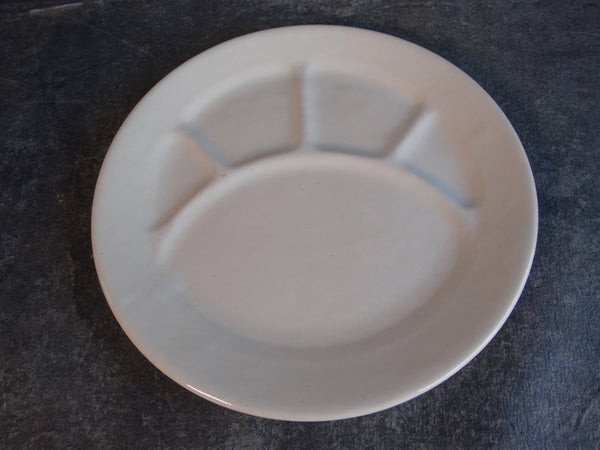 Bauer Picnic Plate in White B324