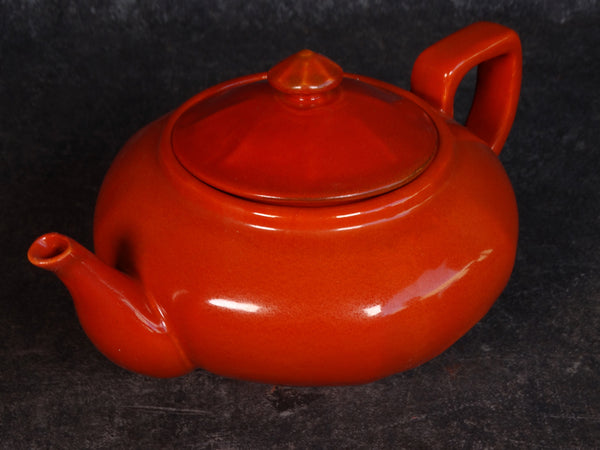 Catalina Teapot in Toyon Red over White Clay C524