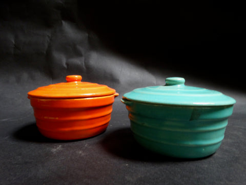 Pair of Garden City Soup Lugs /Lug Bowls in Orange and Jade Green CA2070