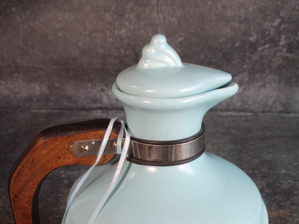 Metlox-style Swirl Carafe w Lid in Turquoise c 1937 CA2214