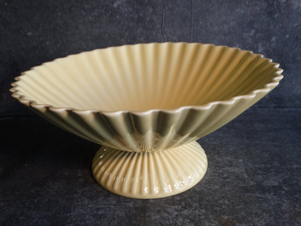 Vernon Kilns by Jane Bennison Medium Console Bowl in Pale Yellow CA2237