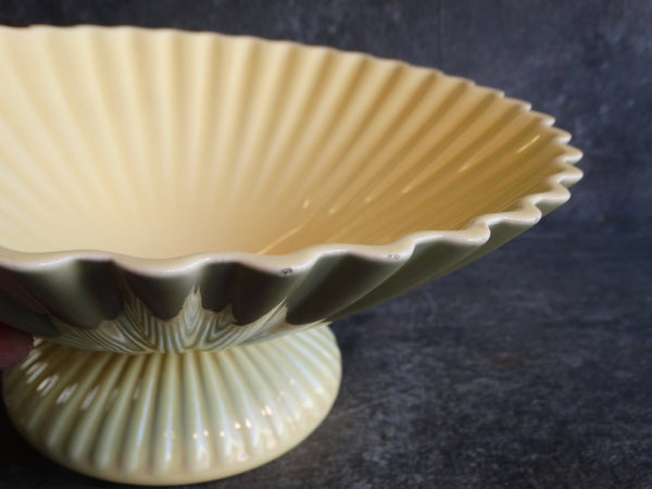 Vernon Kilns by Jane Bennison Medium Console Bowl in Pale Yellow CA2237