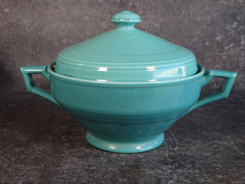 Vernon Kilns Early California Covered Soup Tureen in Green CA2242