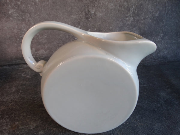 Vernon Kilns Modern California Ice Lip Ball Pitcher in Light Grey CA2249