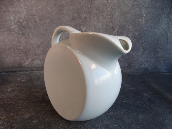 Vernon Kilns Modern California Ice Lip Ball Pitcher in Light Grey CA2249