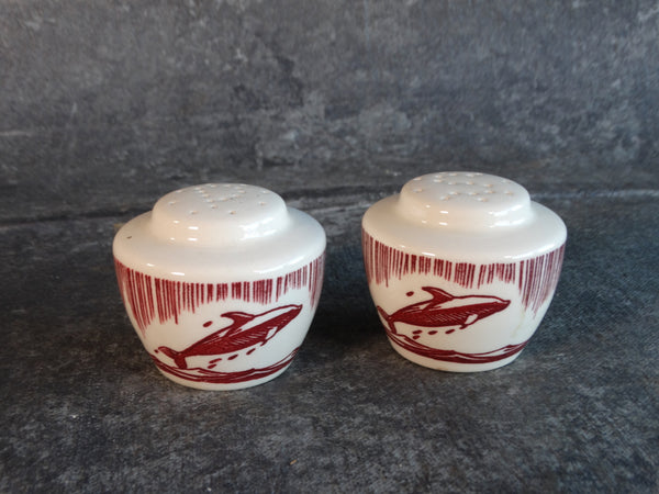 Vernon Kilns Rockwell Kent Moby Dick Killer Whale Salt & Pepper Shakers in Burgundy CA2319