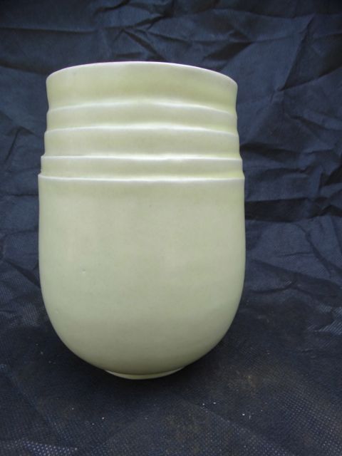 Vintage 1930s Winfield Vase