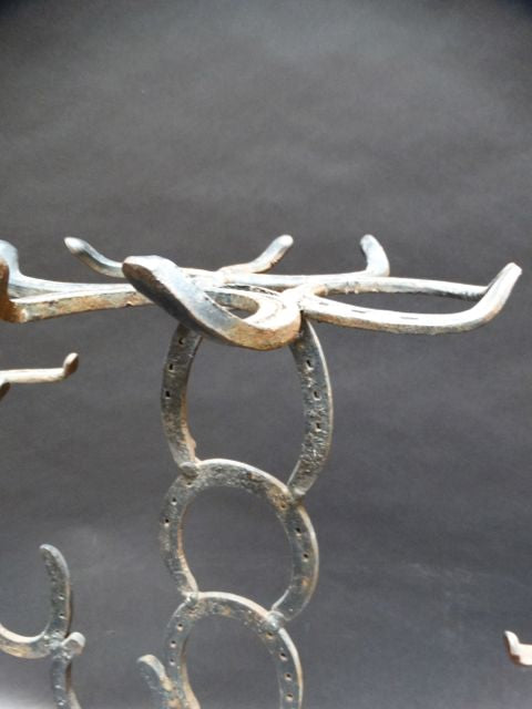 horseshoe plant hanger Horseshoe Plant Stand