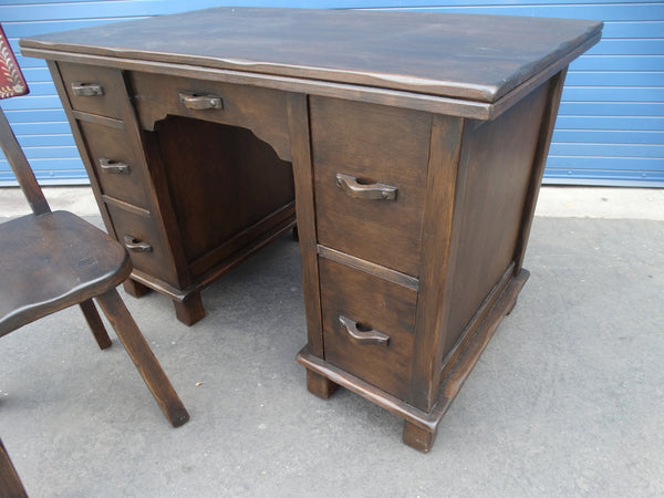 Monterey Desk with Chair F2275