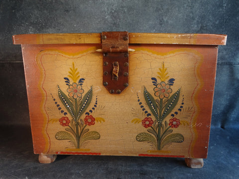 Coronado Decorated Trunk with Leather Handles Intact 1933 F2310