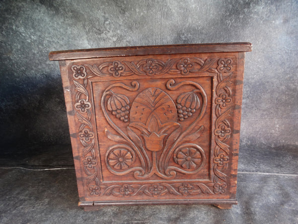 Celtic Motif Hand-Carved Box 1892 F2406