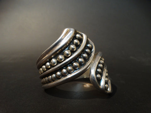 Sensuous Mexican Taxco Silver Clamper