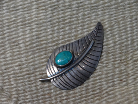 Navajo Single-stone Leaf Pin c 1940