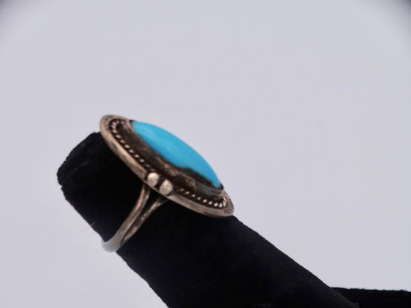 Navajo Bezel-set Diamond Shape Turquoise Ring J485