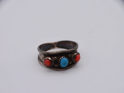 Navajo Three Stone Saw-tooth Bezel-set Men's Ring c 1950 J487