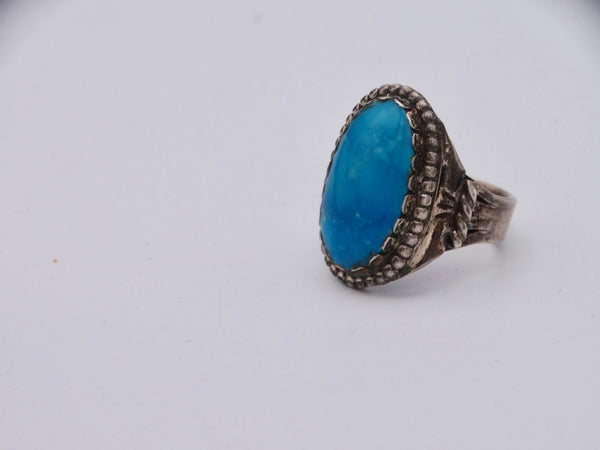 Navajo Large Oval Cabochon Turquoise Ring J505