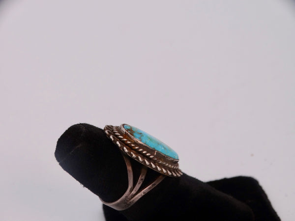 Navajo Cabochon Turquoise Ring with Silver Loop Design to Bezel J531