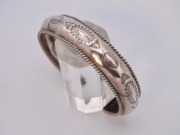 Navajo Silver Cuff w Oval Stamped Motifs J541