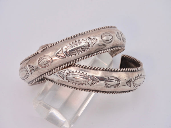 Navajo Silver Cuff w Oval Stamped Motifs J541