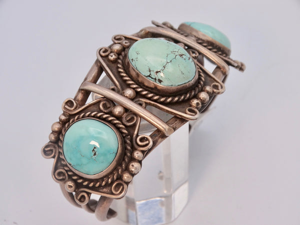 Navajo 3-stone Silver Cuff w Light Turquoises set in Ball Design J559