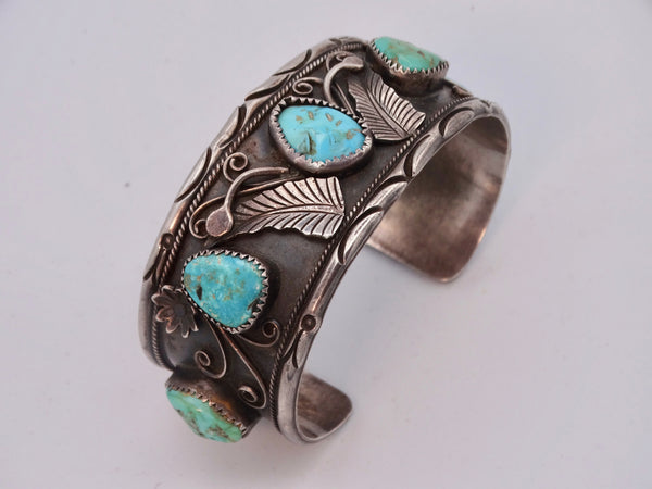 Navajo Silver & 5 Turquoises Shadow Motif Setting with Leaves Flanking Center Stone Cuff J576