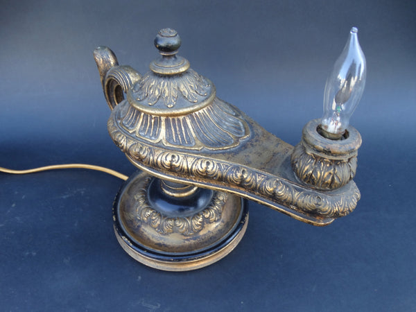 Aladdin Lamp with Flickering Bulb