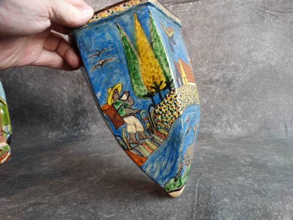 Mexican Tlaquepaque Wall Pocket attributed to Babino circa 1920s M2859